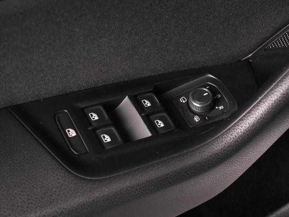 Volkswagen Passat B8 с пробегом 2019 года, цена 2 249 000 рублей, 67100 км, седан, Автокод Объявления