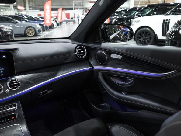 Mercedes-Benz E-Класс V (W213 S213 C238) Рестайлинг с пробегом 2020 года, цена 5 250 000 рублей, 34899 км, седан, Автокод Объявления