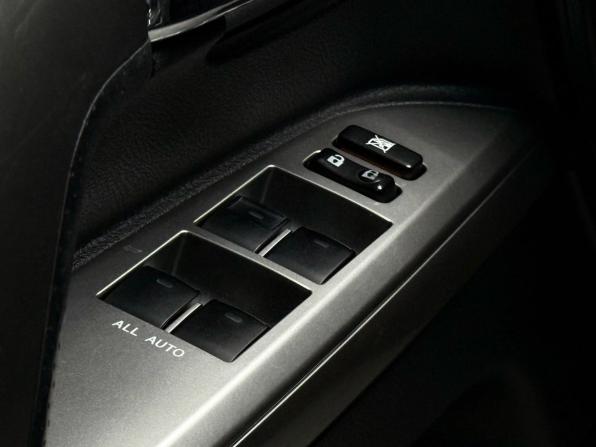 Toyota Land Cruiser 200 Series Рестайлинг 1 с пробегом 2013 года, цена 3 759 000 рублей, 244860 км, внедорожник, Автокод Объявления