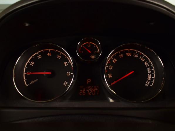 Opel Antara I Рестайлинг с пробегом 2012 года, цена 949 999 рублей, 267198 км, внедорожник, Автокод Объявления