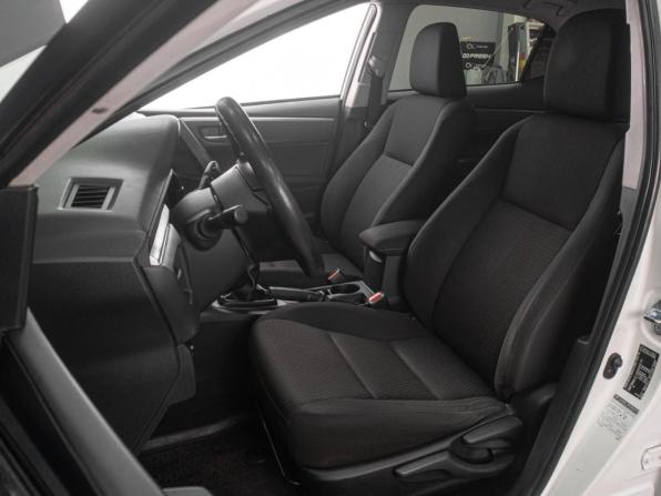Toyota Corolla XI (E160 E170 E180) с пробегом 2013 года, цена 1 149 000 рублей, 133702 км, седан, Автокод Объявления