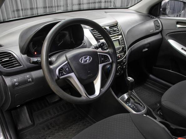 Hyundai Solaris I с пробегом 2012 года, цена 598 000 рублей, 205500 км, хэтчбек, Автокод Объявления