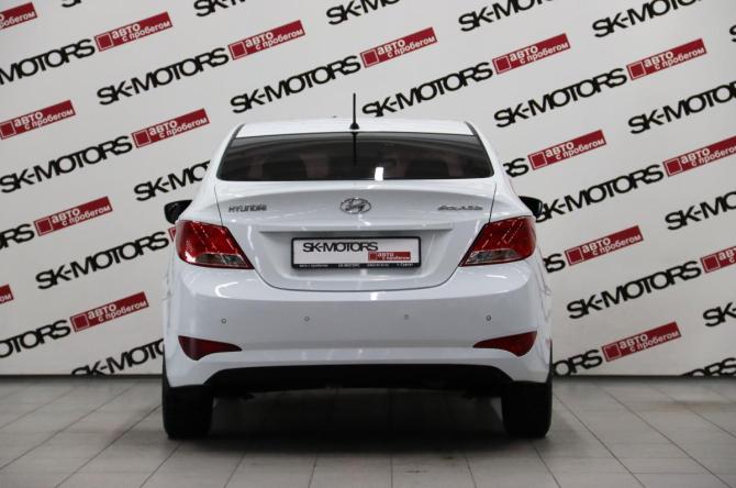 Hyundai Solaris I Рестайлинг с пробегом 2015 года, цена 1 025 250 рублей, 210699 км, седан, Автокод Объявления