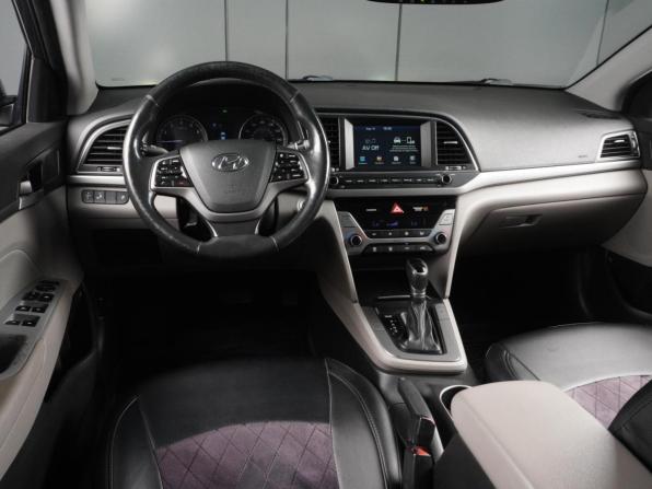 Hyundai Elantra VI (AD) с пробегом 2017 года, цена 1 299 000 рублей, 170814 км, седан, Автокод Объявления