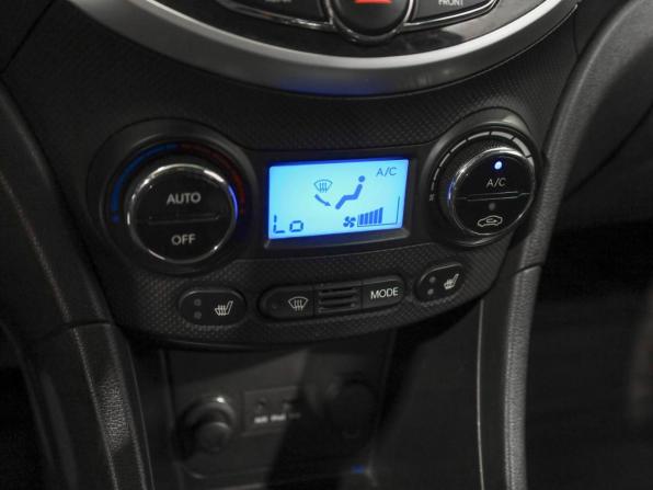Hyundai Solaris I с пробегом 2012 года, цена 780 000 рублей, 185493 км, седан, Автокод Объявления