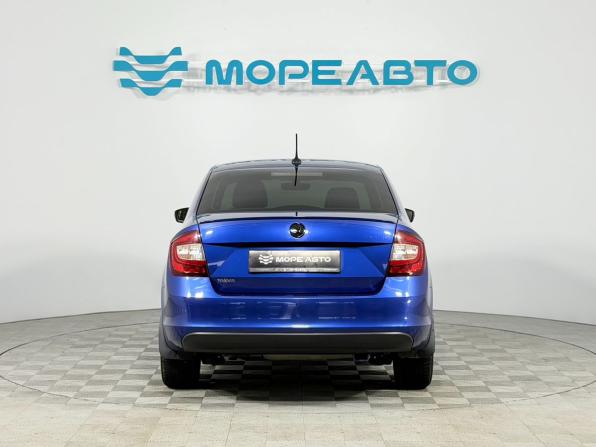 Skoda Rapid I Рестайлинг с пробегом 2018 года, цена 1 340 000 рублей, 164997 км, лифтбек, Автокод Объявления