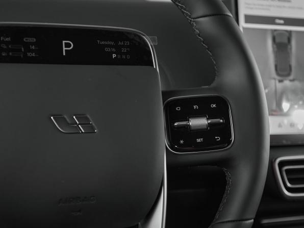 Новый Li Auto (Lixiang) L7 I Рестайлинг 2025 года, цена 10 590 000 рублей, внедорожник, Автокод Объявления