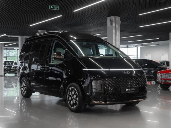 Hyundai Staria I с пробегом 2024 года, цена 8 050 000 рублей, 22989 км, минивэн, Автокод Объявления
