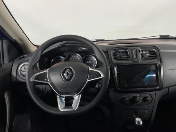 Renault Logan II Рестайлинг с пробегом 2019 года, цена 985 000 рублей, 120350 км, седан, Автокод Объявления