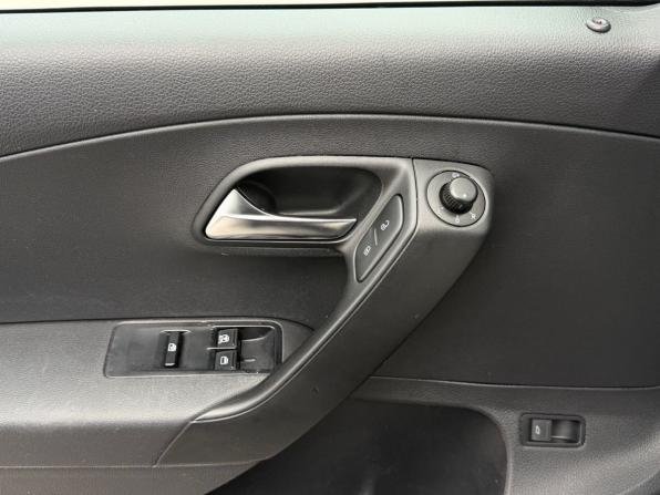 Volkswagen Polo V с пробегом 2013 года, цена 720 000 рублей, 150000 км, седан, Автокод Объявления