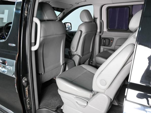 Hyundai Grand Starex I Рестайлинг 2 с пробегом 2018 года, цена 3 549 000 рублей, 83947 км, минивэн, Автокод Объявления