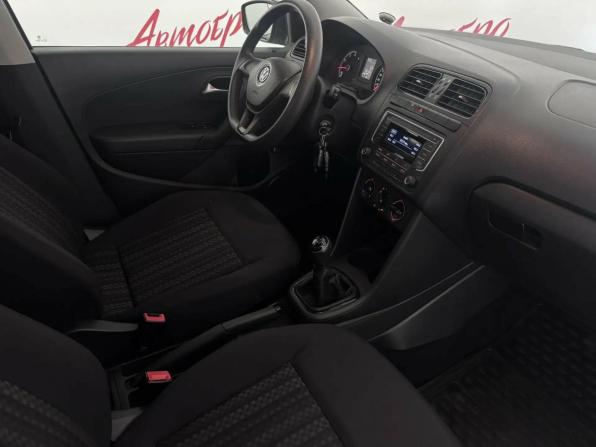 Volkswagen Polo V Рестайлинг с пробегом 2018 года, цена 985 000 рублей, 182100 км, седан, Автокод Объявления