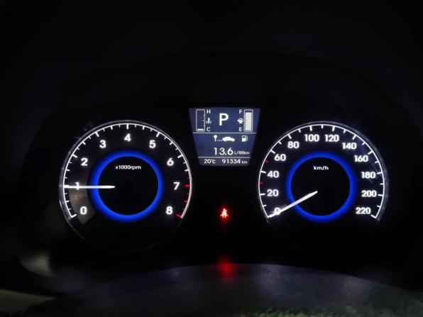 Hyundai Solaris I Рестайлинг с пробегом 2015 года, цена 1 120 000 рублей, 91333 км, хэтчбек, Автокод Объявления