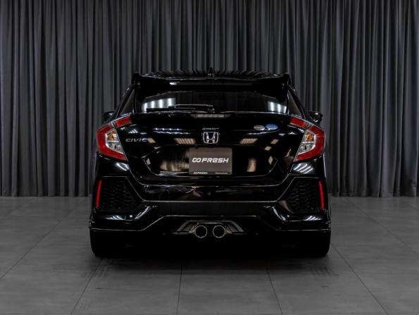Honda Civic X с пробегом 2018 года, цена 2 199 000 рублей, 124229 км, хэтчбек, Автокод Объявления