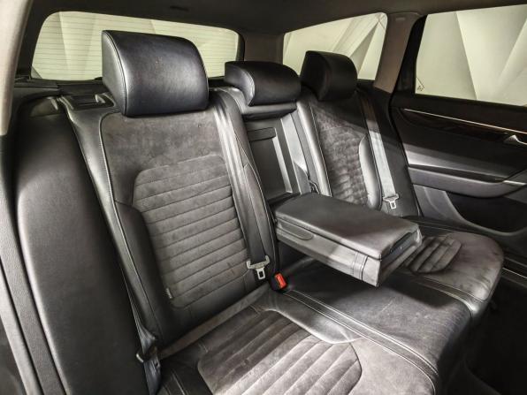 Volkswagen Passat B7 с пробегом 2012 года, цена 1 047 000 рублей, 187413 км, седан, Автокод Объявления