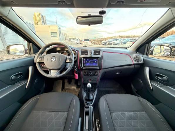 Renault Sandero II с пробегом 2017 года, цена 810 000 рублей, 105000 км, хэтчбек, Автокод Объявления