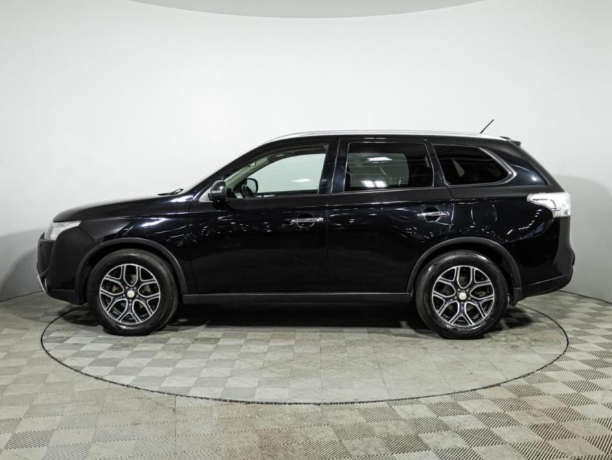 Mitsubishi Outlander III Рестайлинг Санкт-Петербург  - изображение 9