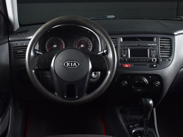 Kia Rio II Рестайлинг с пробегом 2010 года, цена 499 999 рублей, 299127 км, седан, Автокод Объявления