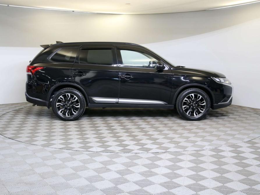 Mitsubishi Outlander III Рестайлинг 3 Санкт-Петербург  - изображение 4