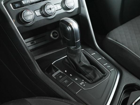 Volkswagen Tiguan II с пробегом 2017 года, цена 2 030 000 рублей, 184208 км, внедорожник, Автокод Объявления