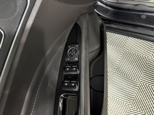 Ford Mondeo V с пробегом 2018 года, цена 1 615 000 рублей, 93849 км, универсал, Автокод Объявления
