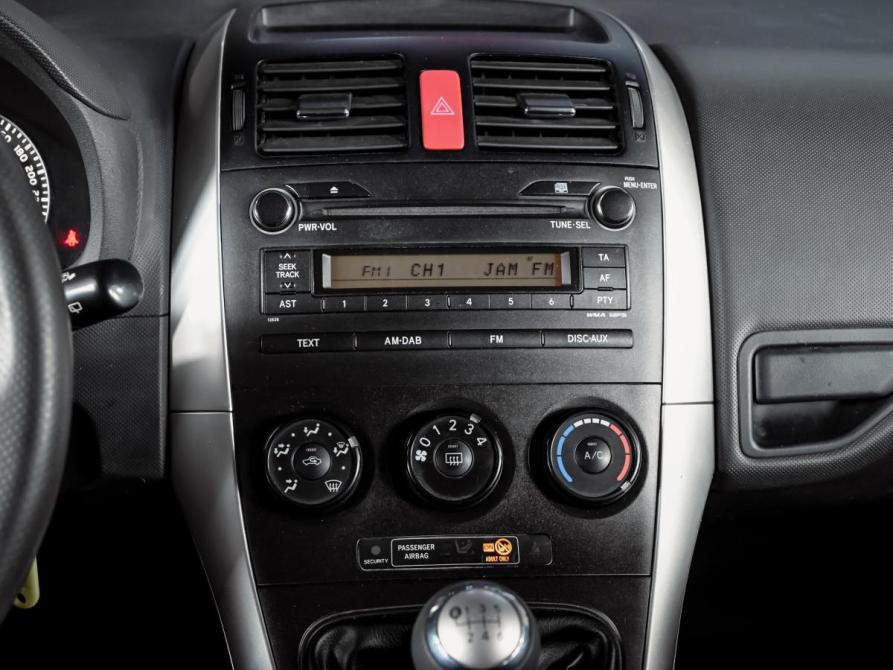 Toyota Auris I Рестайлинг Екатеринбург  - изображение 12