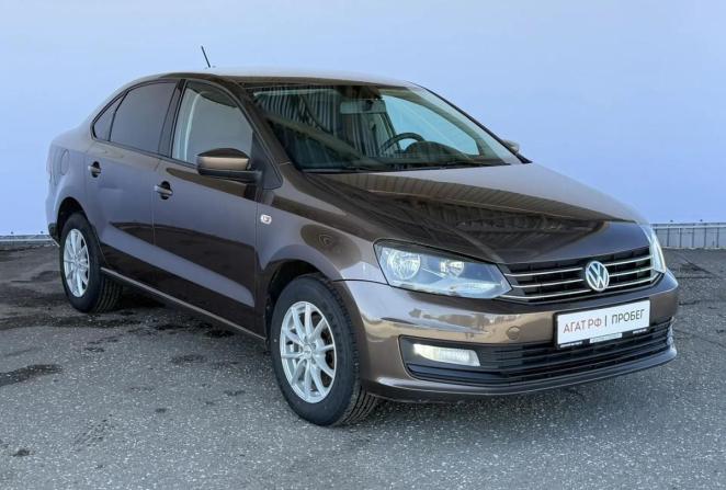 Volkswagen Polo V Рестайлинг с пробегом 2017 года, цена 895 000 рублей, 131881 км, седан, Автокод Объявления