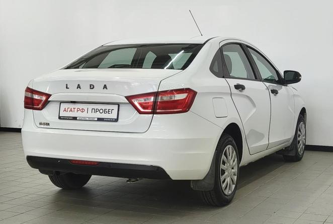 Lada (ВАЗ) Vesta I с пробегом 2018 года, цена 819 000 рублей, 117404 км, седан, Автокод Объявления