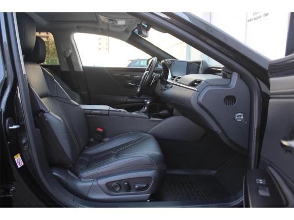 Lexus ES VII с пробегом 2019 года, цена 3 440 000 рублей, 106524 км, седан, Автокод Объявления