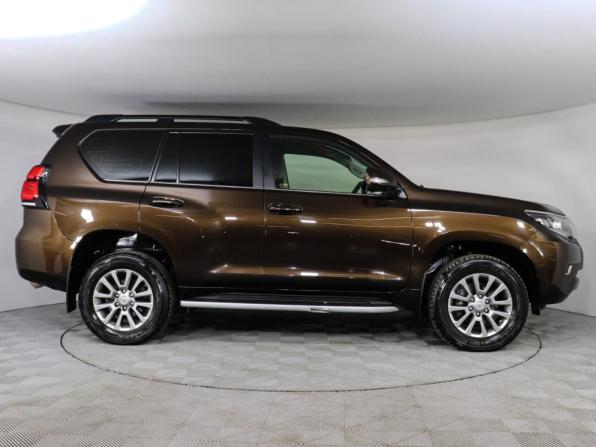 Toyota Land Cruiser Prado 150 Series Рестайлинг 2 с пробегом 2018 года, цена 5 347 000 рублей, 112525 км, внедорожник, Автокод Объявления