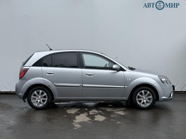 Kia Rio II Рестайлинг с пробегом 2010 года, цена 650 000 рублей, 125358 км, седан, Автокод Объявления