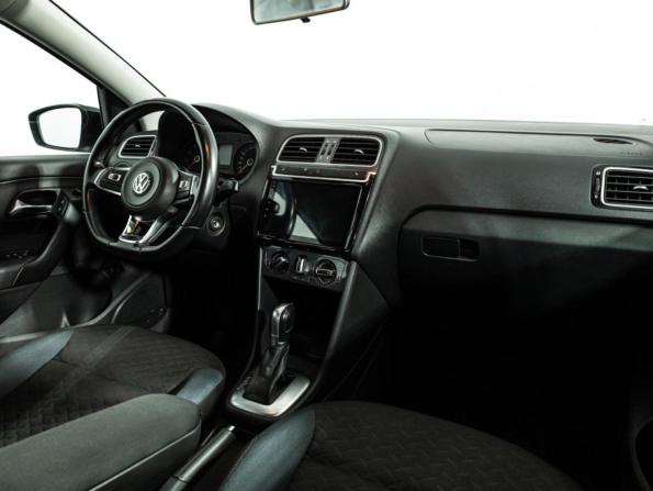 Volkswagen Polo V Рестайлинг с пробегом 2020 года, цена 1 299 700 рублей, 109312 км, седан, Автокод Объявления