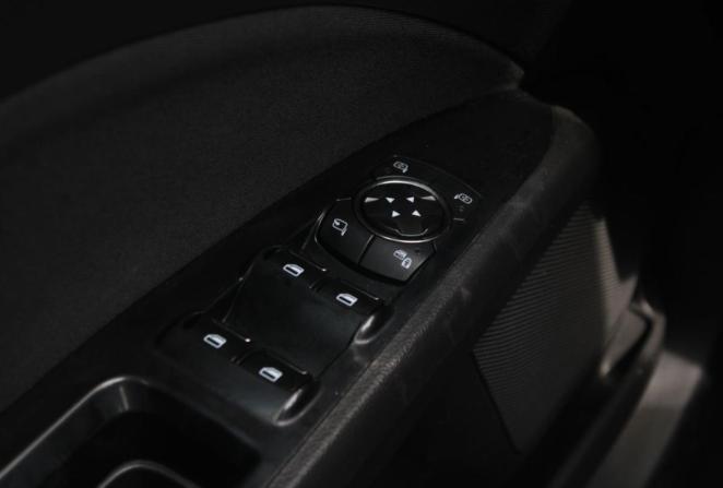Ford Mondeo V с пробегом 2015 года, цена 1 175 000 рублей, 275085 км, седан, Автокод Объявления