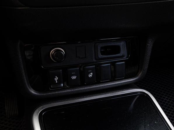 Mitsubishi Outlander III Рестайлинг 3 с пробегом 2019 года, цена 1 920 000 рублей, 181578 км, внедорожник, Автокод Объявления