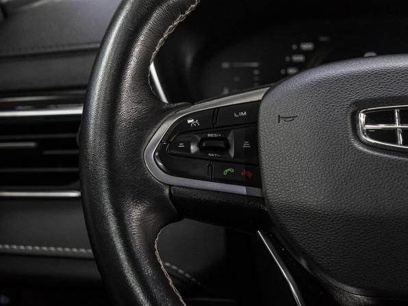 Geely Atlas Pro с пробегом 2022 года, цена 2 349 000 рублей, 77112 км, внедорожник, Автокод Объявления