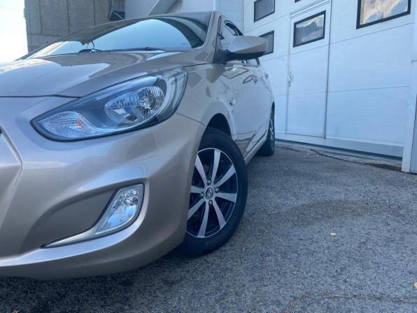 Hyundai Solaris I с пробегом 2012 года, цена 685 700 рублей, 183128 км, хэтчбек, Автокод Объявления