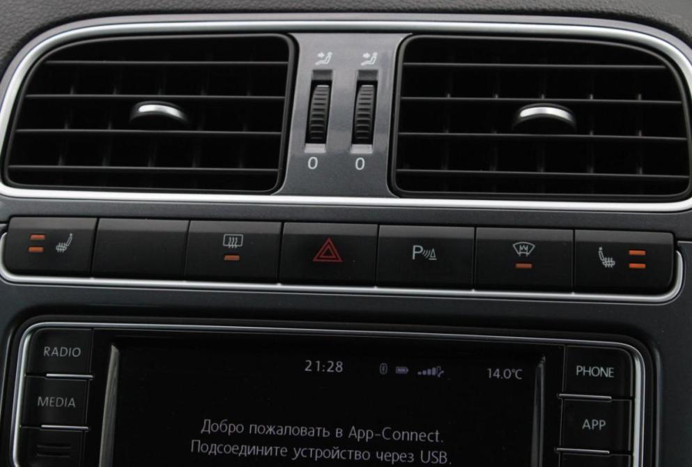 Volkswagen Polo V Рестайлинг Саратов  - изображение 22