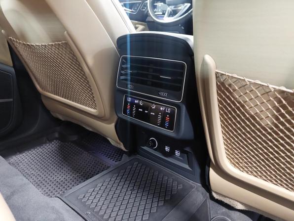 Audi Q8 I (4M) с пробегом 2019 года, цена 5 630 000 рублей, 98500 км, внедорожник, Автокод Объявления