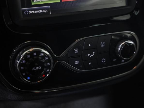 Renault Kaptur I с пробегом 2018 года, цена 1 699 000 рублей, 43092 км, внедорожник, Автокод Объявления