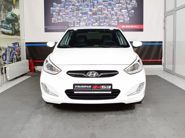 Hyundai Solaris I с пробегом 2013 года, цена 1 049 995 рублей, 92308 км, седан, Автокод Объявления