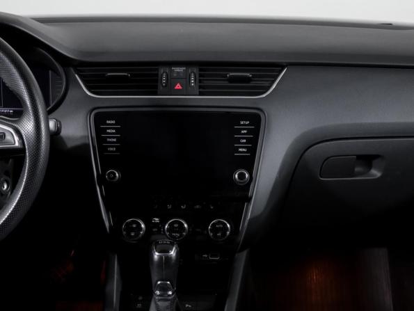 Skoda Octavia III (A7) Рестайлинг с пробегом 2019 года, цена 1 890 000 рублей, 171216 км, универсал, Автокод Объявления