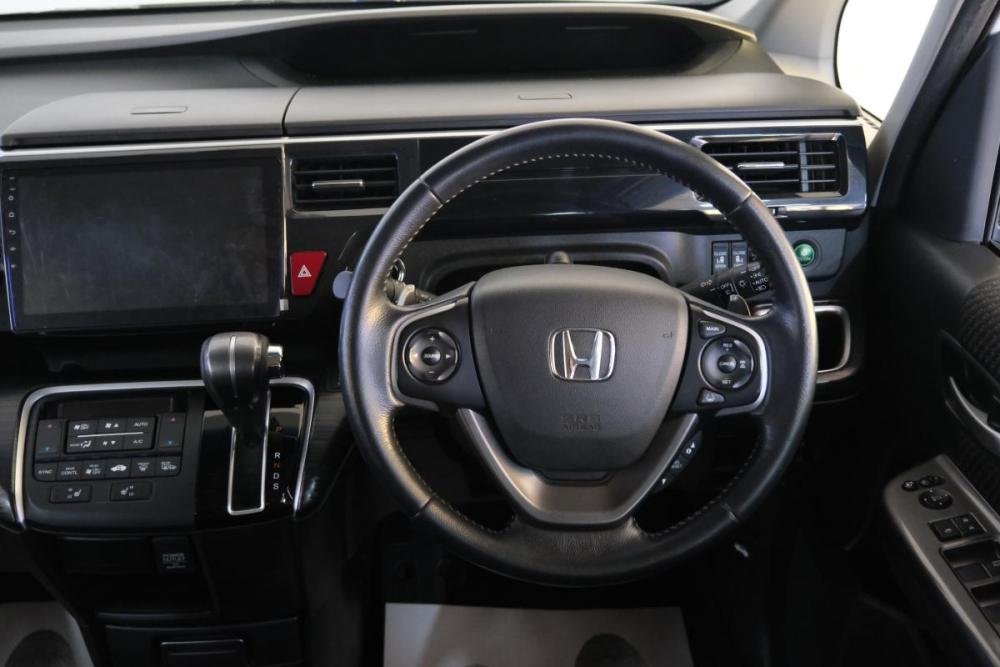 Honda Stepwgn V Омск  - изображение 12