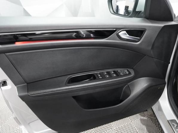 Renault Arkana I с пробегом 2019 года, цена 1 773 000 рублей, 96433 км, внедорожник, Автокод Объявления