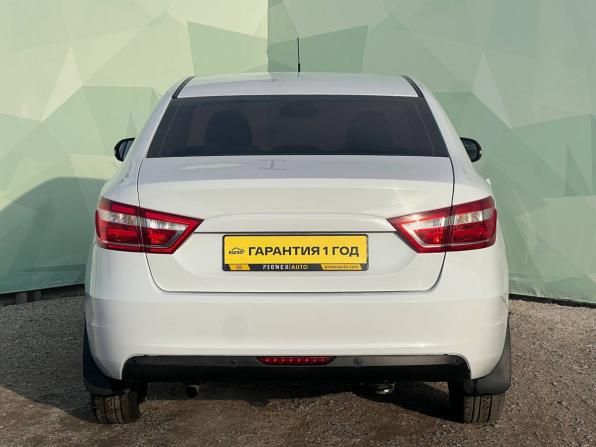 Lada (ВАЗ) Vesta I с пробегом 2018 года, цена 940 000 рублей, 112000 км, седан, Автокод Объявления