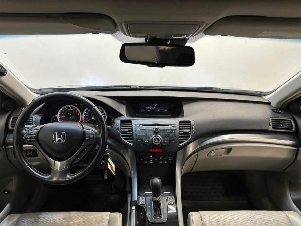 Honda Accord VIII Рестайлинг с пробегом 2011 года, цена 1 265 000 рублей, 192831 км, седан, Автокод Объявления