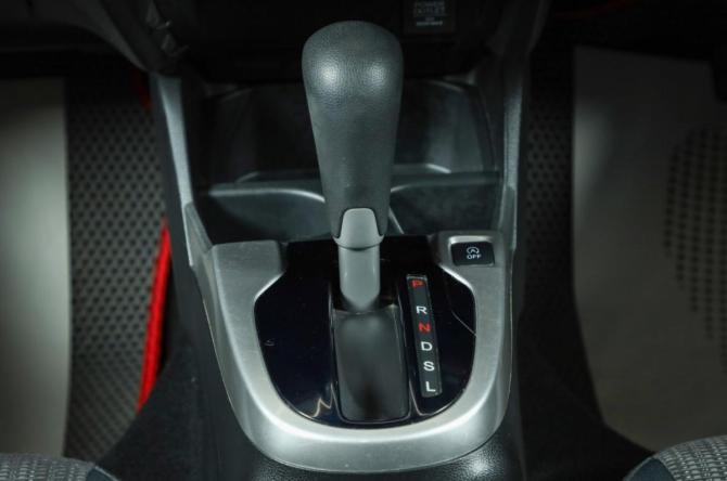 Honda Fit III с пробегом 2015 года, цена 1 169 000 рублей, 123000 км, хэтчбек, Автокод Объявления