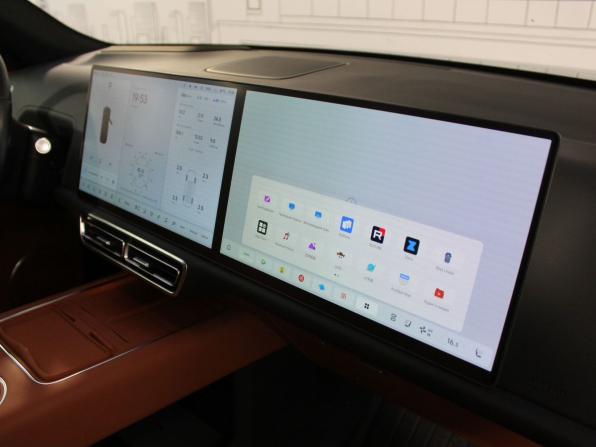 Li Auto (Lixiang) L9 I Рестайлинг с пробегом 2024 года, цена 7 100 000 рублей, 56298 км, внедорожник, Автокод Объявления
