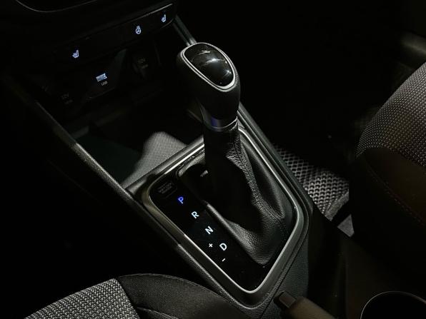 Hyundai Solaris II Рестайлинг с пробегом 2021 года, цена 1 789 000 рублей, 37600 км, седан, Автокод Объявления