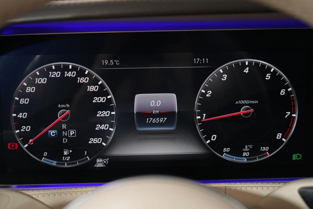 Mercedes-Benz Maybach S-Класс I (X222) Рестайлинг Москва  - изображение 11