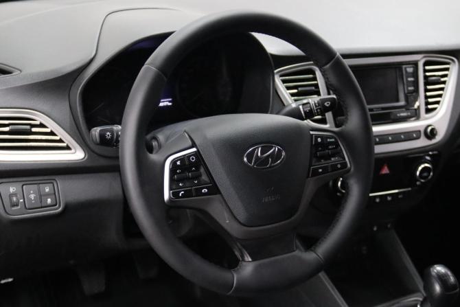 Hyundai Solaris II с пробегом 2019 года, цена 1 275 750 рублей, 143171 км, седан, Автокод Объявления